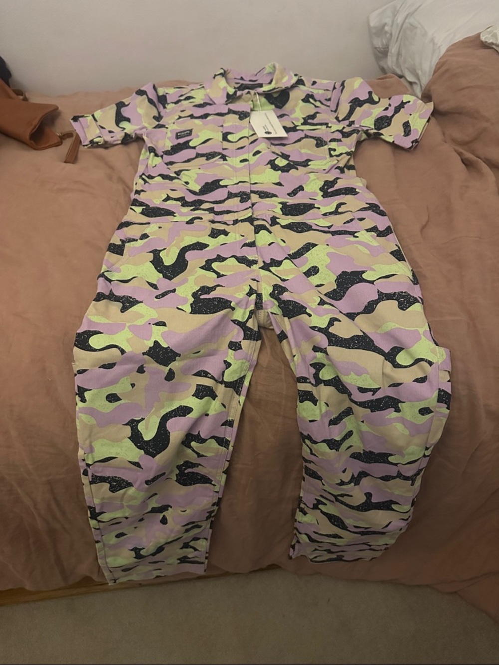 Wildfang Pastel ladies size S Camo Jumpsuit in Pink, Yellow, purple & Black NWT - Picture 5 of 9